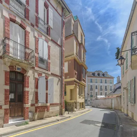 Le Saint Blaise - Design Et Chaleureux Vichy